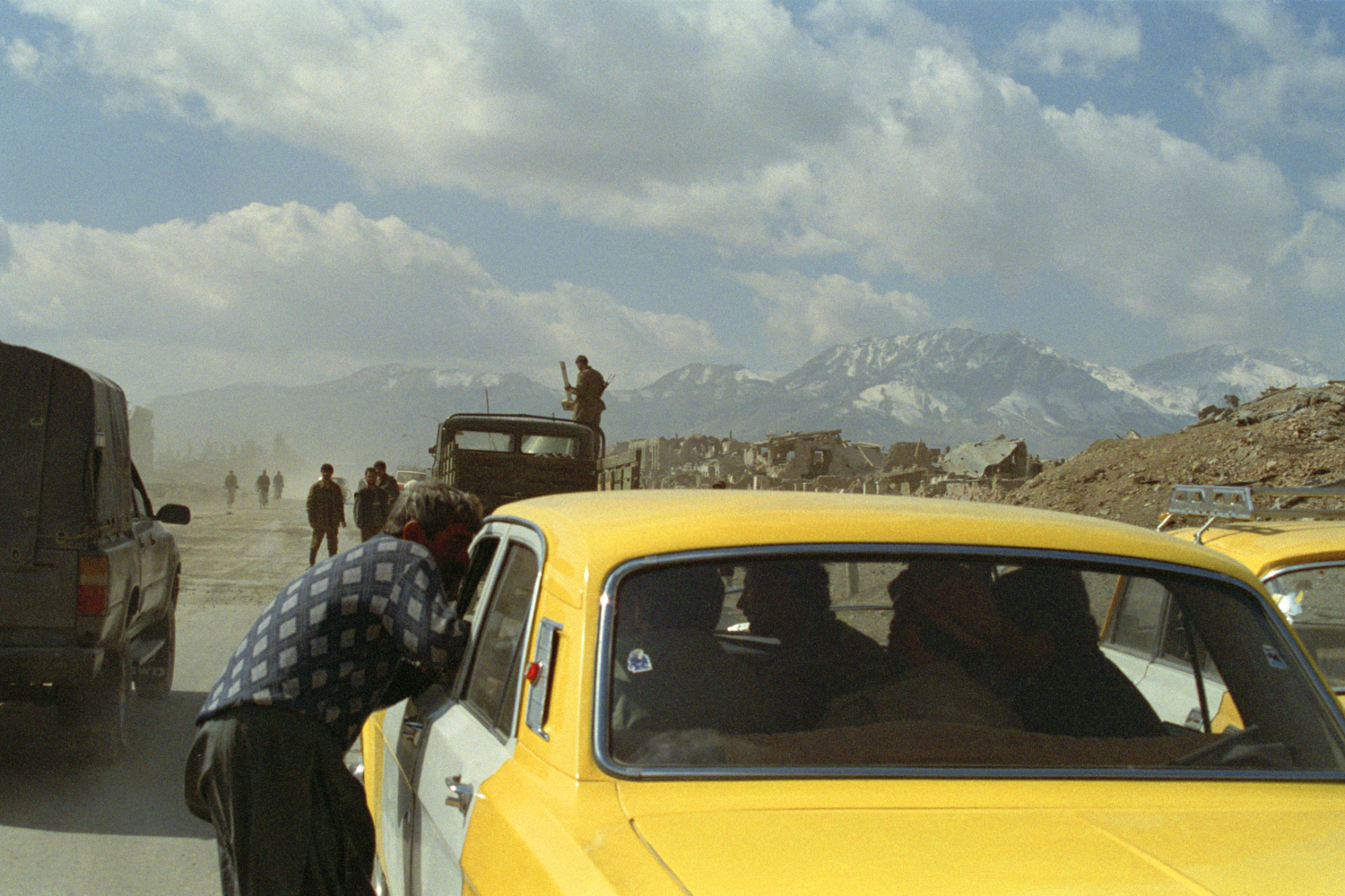 Robert Knoth & Antoinette de Jong Poppy - Trails of Afghan Heroin, 2012